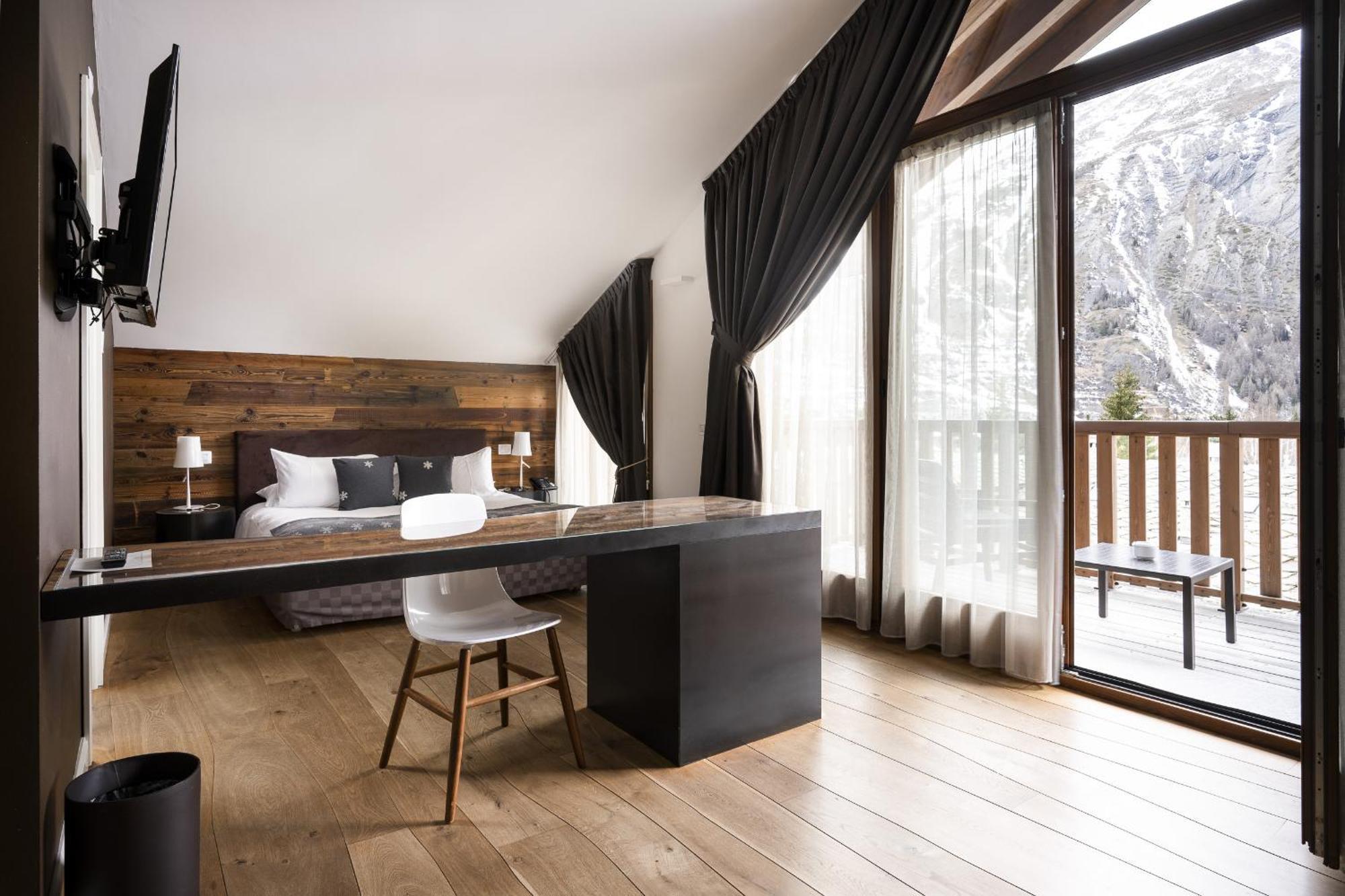 Montana Lodge & Spa, By R Collection Hotels La Thuile Extérieur photo